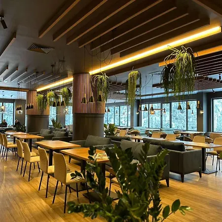 Aparthotel Zlatni Javor, 408 Jahorina